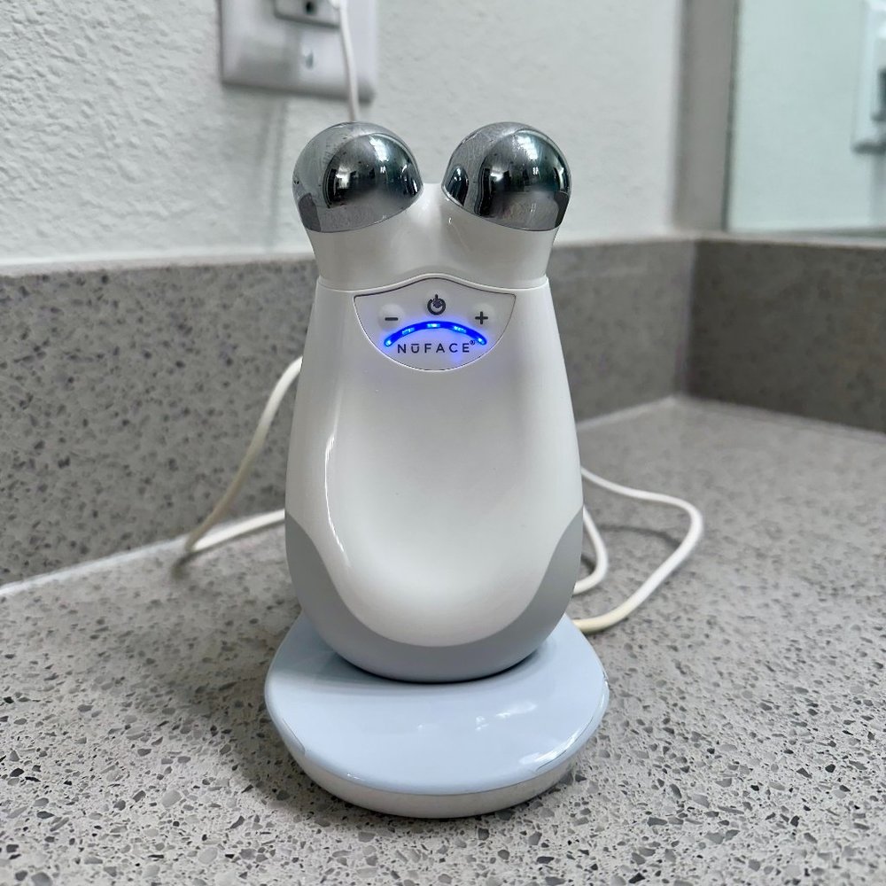 NuFace Trinity Facial Toning Microcurrent Device